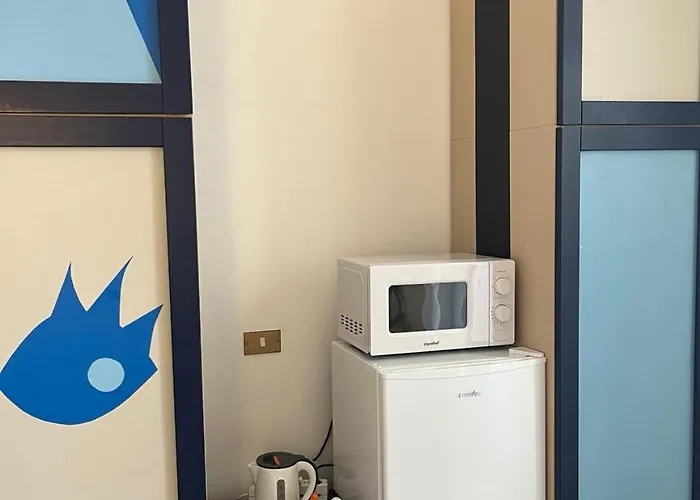 Wave Sea View Gazde/Camere de închiriat Bari